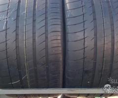 Coppia di pneumatici usati 305 30 19 michelin