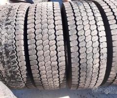 4 gomme usate autocarro 245 70 17.5 pirelli