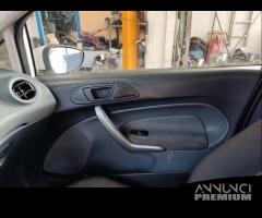 Pannello porta ant dx FORD FIESTA del 2009 - 1