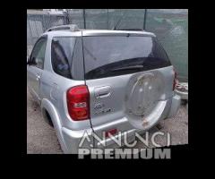 Ricambi TOYOTA RAV 4 2000cc diesel del 2004