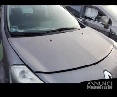 Cofano RENAULT CLIO del 2010 - 1