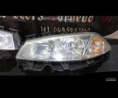 FARO ANTERIORE RENAULT MEGANE 2  2002-2010