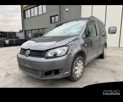 VOLKSWAGEN CADDY 4MOTION per ricambi usati CFH