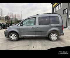 VOLKSWAGEN CADDY 4MOTION per ricambi usati CFH