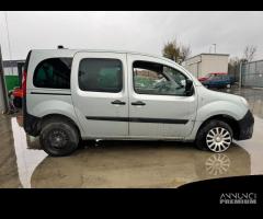 RENAULT KANGOO per ricambi usati  K4MK8 - 8