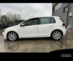 VOLKSWAGEN GOLF 6 per ricambi usati CAX - 4