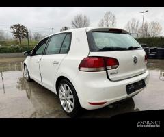 VOLKSWAGEN GOLF 6 per ricambi usati CAX - 5