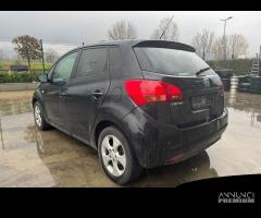 KIA VENGA per ricambi usati D4FC