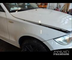 Parafango destro BMW 118 del 2008 - 1