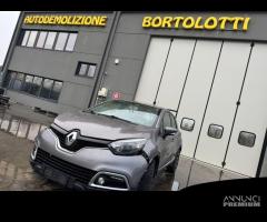 RRENAULT CAPTUR per ricambi usati K9KB6