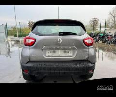 RRENAULT CAPTUR per ricambi usati K9KB6 - 6