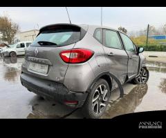 RRENAULT CAPTUR per ricambi usati K9KB6 - 7