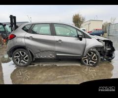 RRENAULT CAPTUR per ricambi usati K9KB6 - 8