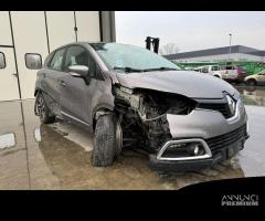 RRENAULT CAPTUR per ricambi usati K9KB6 - 9