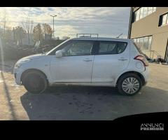 SUZUKI SWIFT 4X4 per ricambi usati K12B