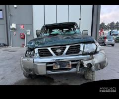 NISSAN PATROL GR Y61 per ricambi usati ZD30 - 2