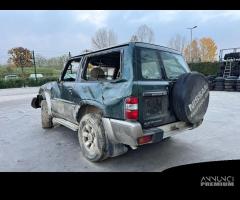 NISSAN PATROL GR Y61 per ricambi usati ZD30 - 5