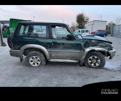 NISSAN PATROL GR Y61 per ricambi usati ZD30 - 8