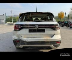 VOLKSWAGEN T-CROSS per ricambi usati DKR