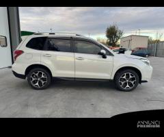 SUBARU FORESTER per ricambi usati EE20 - 8