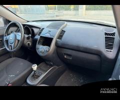 KIA SOUL per ricambi usati G4FC - 11