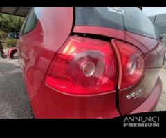 Fanale post sinistro VOLKSWAGEN GOLF 5 2004