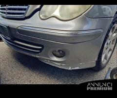 Paraurti anteriore MERCEDES-BENZ C 220 del 2004