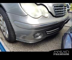 Paraurti anteriore MERCEDES-BENZ C 220 del 2004