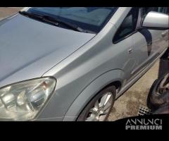 Parafango sinistro OPEL ZAFIRA del 2010