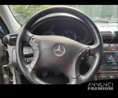 Volante MERCEDES-BENZ C 220 del 2004