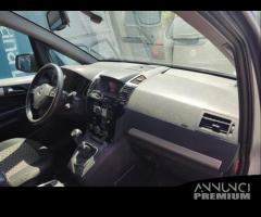 Ricambi OPEL ZAFIRA 1686cc CDTI del 2010 - 8