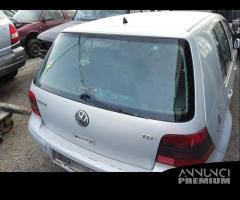 Portellone nudo VOLKSWAGEN GOLF 4 del 2000