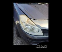 Proiettore destro RENAULT CLIO del 2007