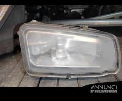 Fendinebbia destro FORD C MAX del 2007