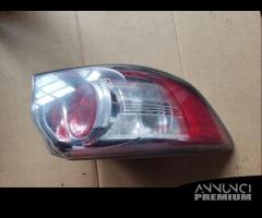 Fanale posteriore sinistro MAZDA 3 del 2009