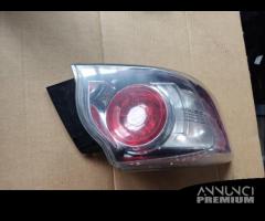 Fanale posteriore sinistro MAZDA 3 del 2009