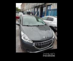 Ricambi PEUGEOT 208 1199cc benzina del 2013