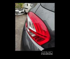 Fanale posteriore sinistro PEUGEOT 208 del 2013