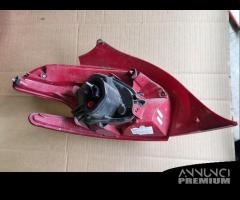 Fanale posteriore destro PEUGEOT 208 del 2013 - 4