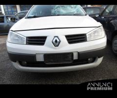 Paraurti anteriore RENAULT MEGANE del 2003