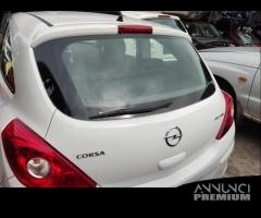 Portellone nudo OPEL CORSA D del 2011