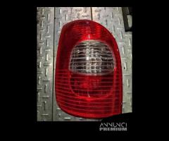 Fanale post sinistro CITROEN XSARA PICASSO 2004