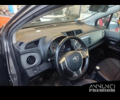 Cruscotto TOYOTA YARIS del 2012 - 1