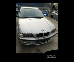 Cofano BMW 320 del 2000