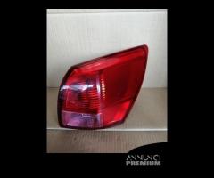 Fanale posteriore destro NISSAN QASHQAI del 2009