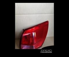 Fanale posteriore destro NISSAN QASHQAI del 2009