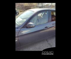 Maniglia ant sx esterna BMW 320D del 2007 - 1