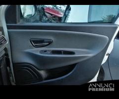 Pannello porta ant dx LANCIA YPSILON del 2013 - 1