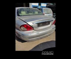 Portellone nudo JAGUAR X-TYPE del 2004