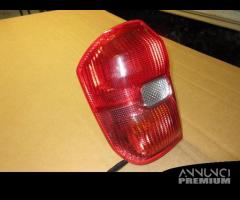 Fanale posteriore sinistro TOYOTA RAV 4 del 2003